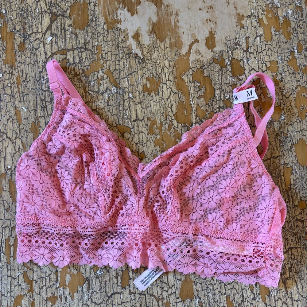 Victoria’s Secret Pink Lace Bralette Size Med